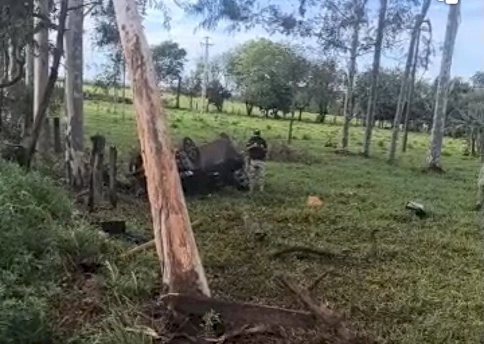Carro é encontrado capotado com corpo de homem dentro entre Fátima do Sul e Dourados