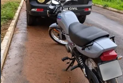 Polícia recupera moto furtada do Detran de Vicentina em menos de 48 horas