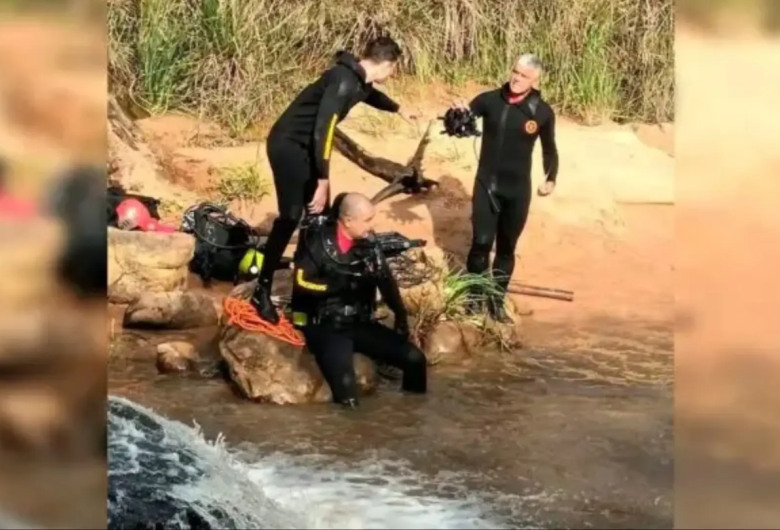 Corpo de menina que escorregou em pedra e caiu em rio é encontrado